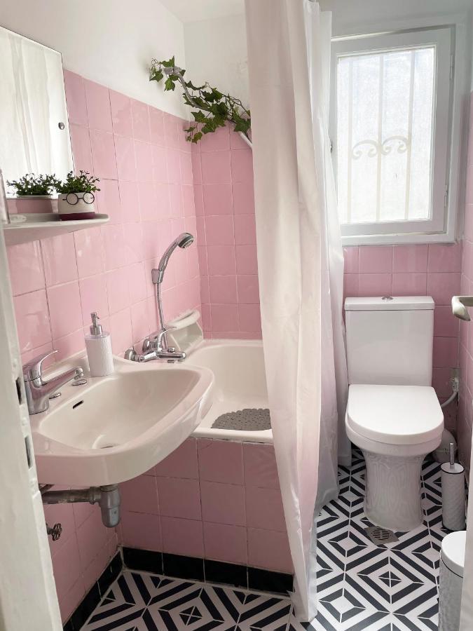 The Coziest Apartment In Афіни Екстер'єр фото